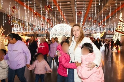 Menores de Casas de Asistencia SEDIF conviven con alegr&iacute;a em Festival Navide&ntilde;o "Por Amor a Puebla"