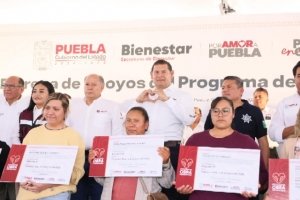 En Tepeaca, Alejandro Armenta entrega m&aacute;s de 7 mdp en obra comunitaria