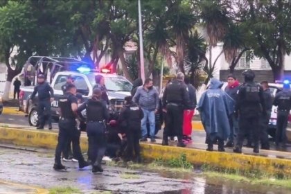 Estalla fuerte ri&ntilde;a entre integrantes de la 28 de octubre y Antorcha Campesina en el estadio Cuauht&eacute;moc