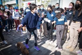 Con caminata perruna, BUAP promueve la salud de las personas y el v&iacute;nculo con sus mascotas