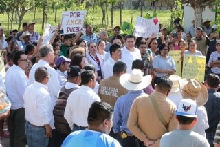 Mantiene gobierno federal, estatal y Fuerzas Armadas, supervisi&oacute;n a comunidades afectadas por lluvias