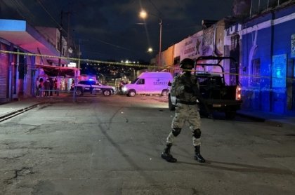 &iexcl;Terror en Puebla!: ba&ntilde;o de sangre en la Acocota, dejan cad&aacute;ver apu&ntilde;alado en plena calle