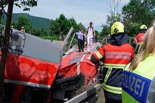 Al menos 3 muertos en Alemania y varios heridos por accidente de tren