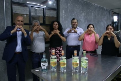 Bajo la marca Puebla Cinco de Mayo mezcal artesanal Chicotona llegar&aacute; a Nueva York