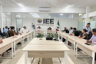 Pepe Chedraui acudi&oacute; al IEE para dar constancia del ataque a una de sus instalaciones &nbsp;