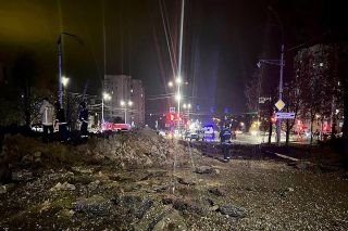 Avi&oacute;n de combate ruso se incendia sobre territorio ruso