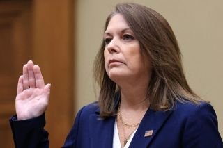 Renuncia directora del Servicio Secreto de EU, criticada tras disparos a Trump