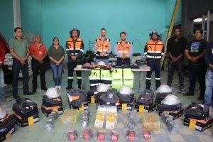 Entreg&oacute; Gobierno de la Ciudad uniformes a personal operativo de la Secretar&iacute;a de Movilidad e Infraestructura