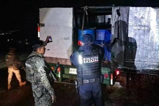 SEMAR y SSP rescatan m&aacute;s de 3 mil litros de combustible robado