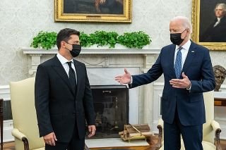 Hablamos sobre apoyo a Ucrania: Biden y Zelenski disc uten capacidades militares tras llamada