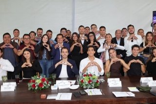 Reconoce Gobierno Estatal a atletas y refrenda al deporte como pol&iacute;tica de estado