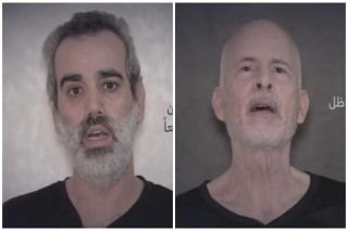 Ham&aacute;s exhibe a dos rehenes en video