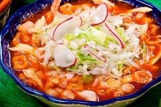 Se intoxican 107 personas tras comer pozole y agua de Jamaica en Guerrero