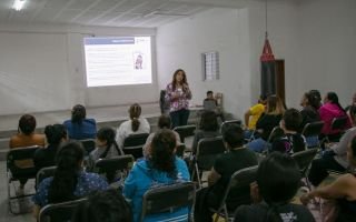 SMDIF previene y atiende la violencia vicaria desde las Juntas Auxiliares