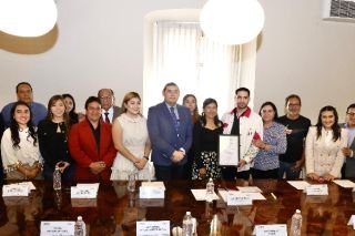 Puebla, tierra de campeones: Armenta reconoce a Gibr&aacute;n Zea, esgrimista ol&iacute;mpico