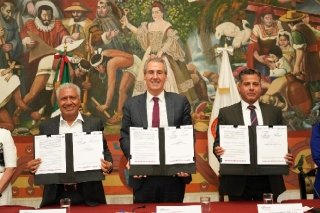 Suman esfuerzos Gobierno de la Ciudad y SEP para mejorar condiciones en escuelas de zonas vulnerables