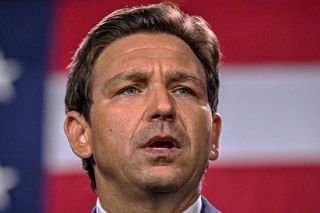 Ron DeSantis abandona campa&ntilde;a presidencial de EU y respalda a Trump