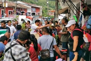 Armenta lleva "Por Amor de Puebla" a Jonotla, Cuetzalan y Zacapoaxtla
