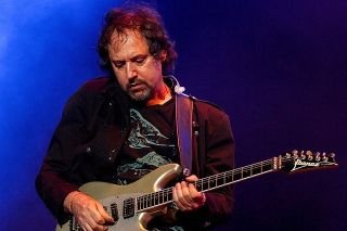 Reportan que Alejandro Marcovich, exguitarrista de Caifanes, padece c&aacute;ncer de pr&oacute;stata