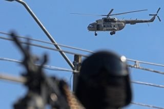 Se desploma helic&oacute;ptero de la Marina en Michoac&aacute;n; hay 3 muertos y 2 desaparecidos