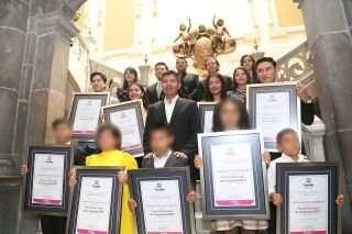 Gobierno municipal reconoce a 10 poblanas y poblanos con el premio Municipal de la Juventud&nbsp;