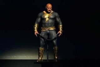 Video: Dwayne Johnson sorprende en Comic-Con; se disfraza como &ldquo;Black Adam&rdquo;