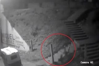 Mujer se lanza de escaleras en la M&eacute;xico-Puebla para evitar posible secuestro