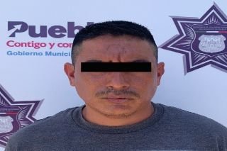 Polic&iacute;a Municipal de Puebla recupera un trailer robado y pone a salvo al conductor