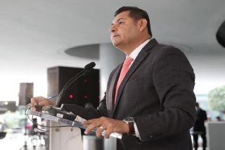 A favor del medio ambiente y la econom&iacute;a, Alejandro Armenta impulsa transici&oacute;n automotriz a el&eacute;ctrica