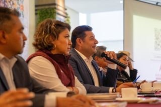 Armenta pone alto a congresistas de EU, no a la intervenci&oacute;n puntualiza