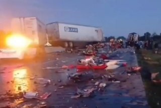 Choque m&uacute;ltiple en la autopista Puebla-Acatzingo