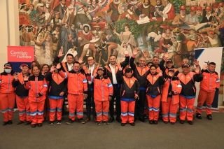 Con revisi&oacute;n contractual, Ayuntamiento de Puebla y sindicato de limpia mejoran condiciones labores de 'las naranjitas'