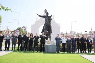 Rehabilita gobierno del estado el arco de Loreto y devela escultura de Ignacio Zaragoza