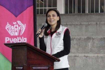 Entrega Marielise Budib reequipamiento de un desayunador escolar en San Jos&eacute; del Rinc&oacute;n