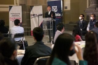 Eduardo Rivera P&eacute;rez impulsa la participaci&oacute;n de la juventud poblana en la construcci&oacute;n del plan municipal de desarrollo