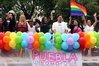 &iquest;Por qu&eacute; se llev&oacute; a cabo la marcha LGBTTTI en Puebla y cual es el origen de &eacute;sta?