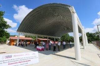 Recuperan gobierno federal y estatal escuelas afectadas por lluvias en Pantepec