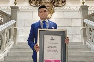 Egresado de la Licenciatura en Ingenier&iacute;a Ambiental de la BUAP, Premio Municipal de la Juventud 2022
