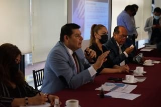 La difusi&oacute;n de la consulta ciudadana fortalece la participaci&oacute;n democr&aacute;tica enfatiz&oacute; el senador Armenta