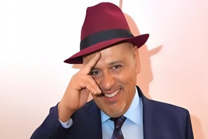 Ren&eacute; Franco insulta y corre a conductora durante transmisi&oacute;n en vivo