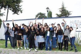 Alumnos de la prepa Calder&oacute;n fueron galardonados por Mejor Cortometraje en Guadalajara