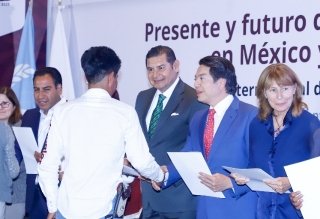 Con la presidenta Sheinbaum, M&eacute;xico levantar&aacute; la Bandera Blanca: Mario Delgado