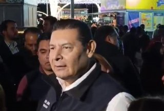 Lo importante es que coman los poblanos, no que est&eacute; el Gobernador&rdquo;: Armenta anuncia cena gratuita de A&ntilde;o Nuevo