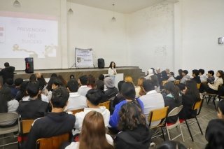 Refuerza el SMDIF las pláticas y talleres sobre prevención del suicidio en las escuelas