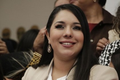 Niega Tonantzin Fern&aacute;ndez ganar 156 mil pesos como presidenta municipal
