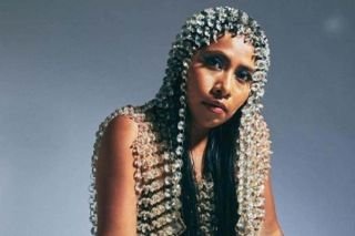 Yalitza Aparicio pos&oacute; como modelo para revista de hombres!!!