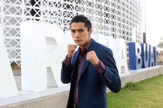 Sa&uacute;l Rivera Carrillo, estudiante de Arquitectura y promesa del boxeo en M&eacute;xico