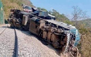 Se descarrila Tren Interoce&aacute;nico en Oaxaca; reportan 15 personas lesionadas