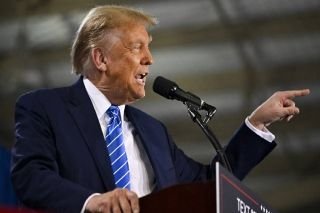 Trump se opone a plan de Biden que vincula seguridad fronteriza con ayuda a Ucrania