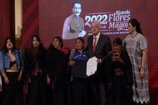 Entregan Premio Nacional de Arte y Literatura 2020 y 2021 en ma&ntilde;anera de AMLO